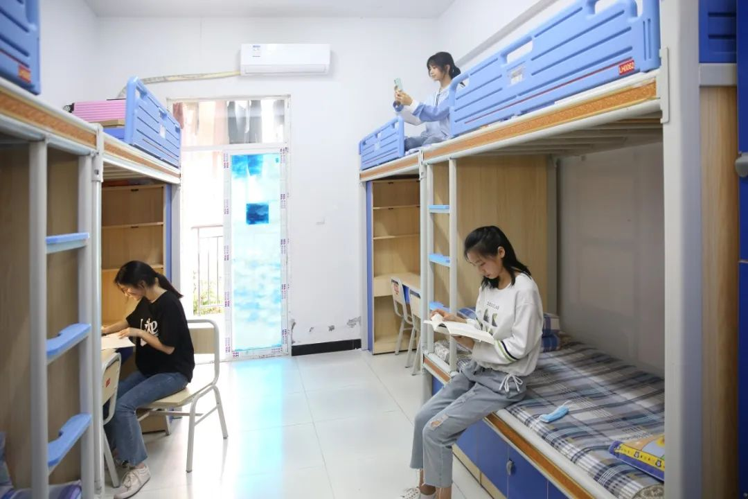 食宿條件
