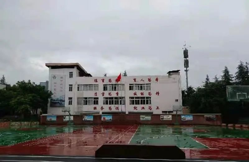 校園環(huán)境